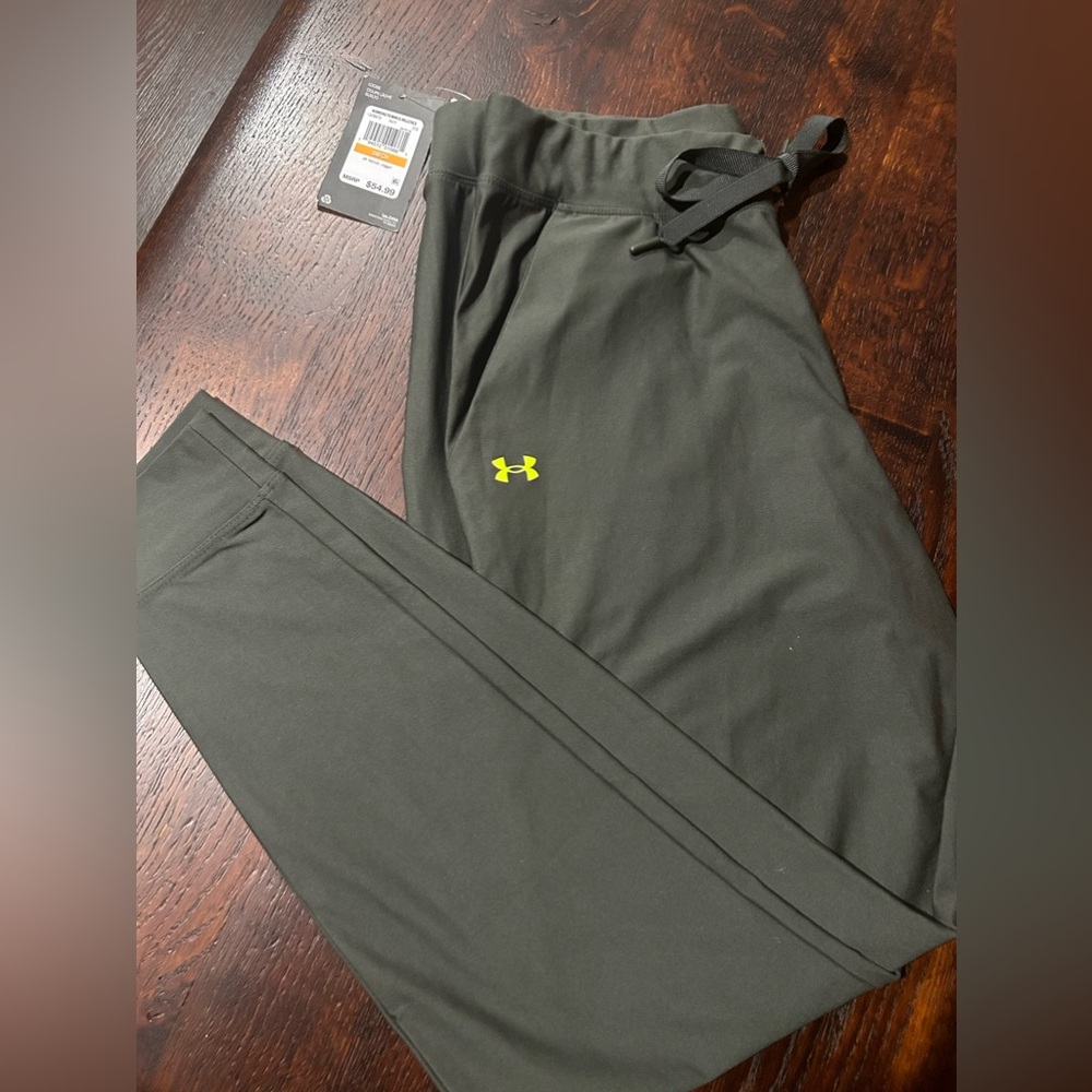 NWT JOGGERS